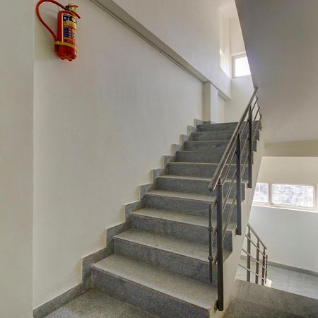 Hotel O Stay U Like Hotel'S Hyderabad Esterno foto
