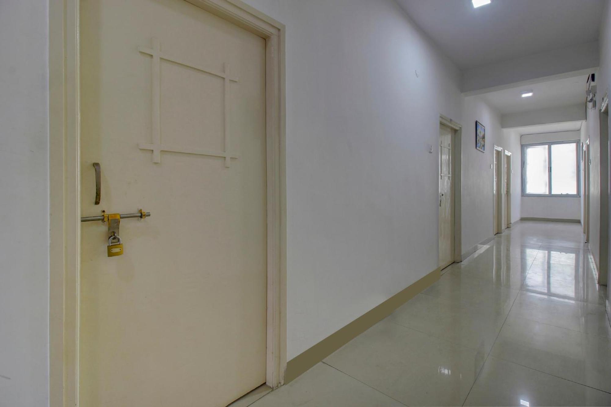 Hotel O Stay U Like Hotel'S Hyderabad Esterno foto