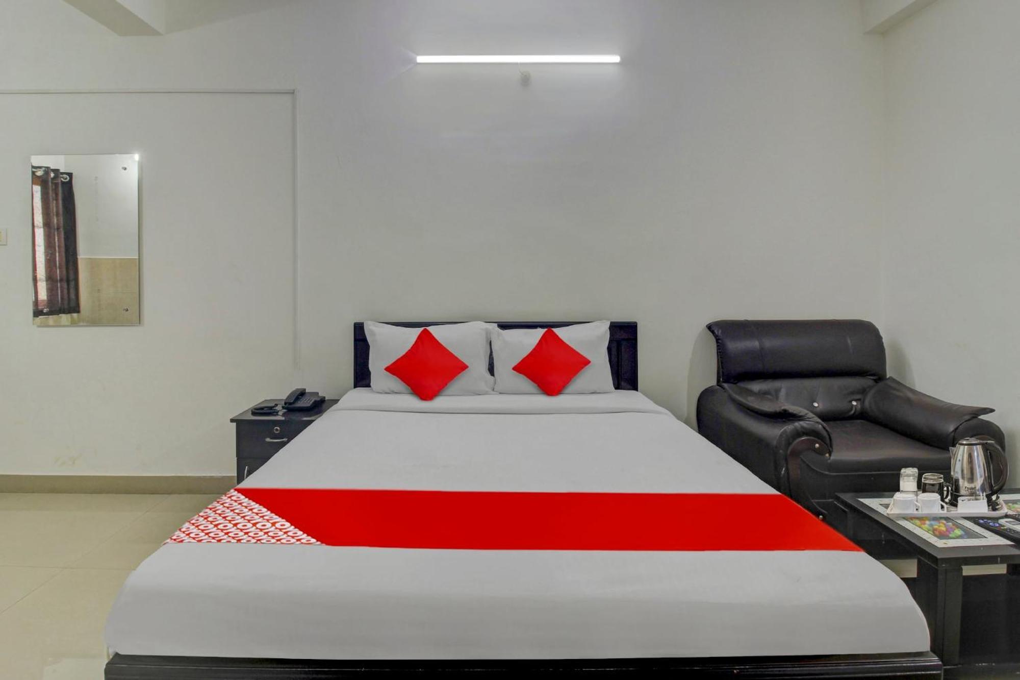 Hotel O Stay U Like Hotel'S Hyderabad Esterno foto