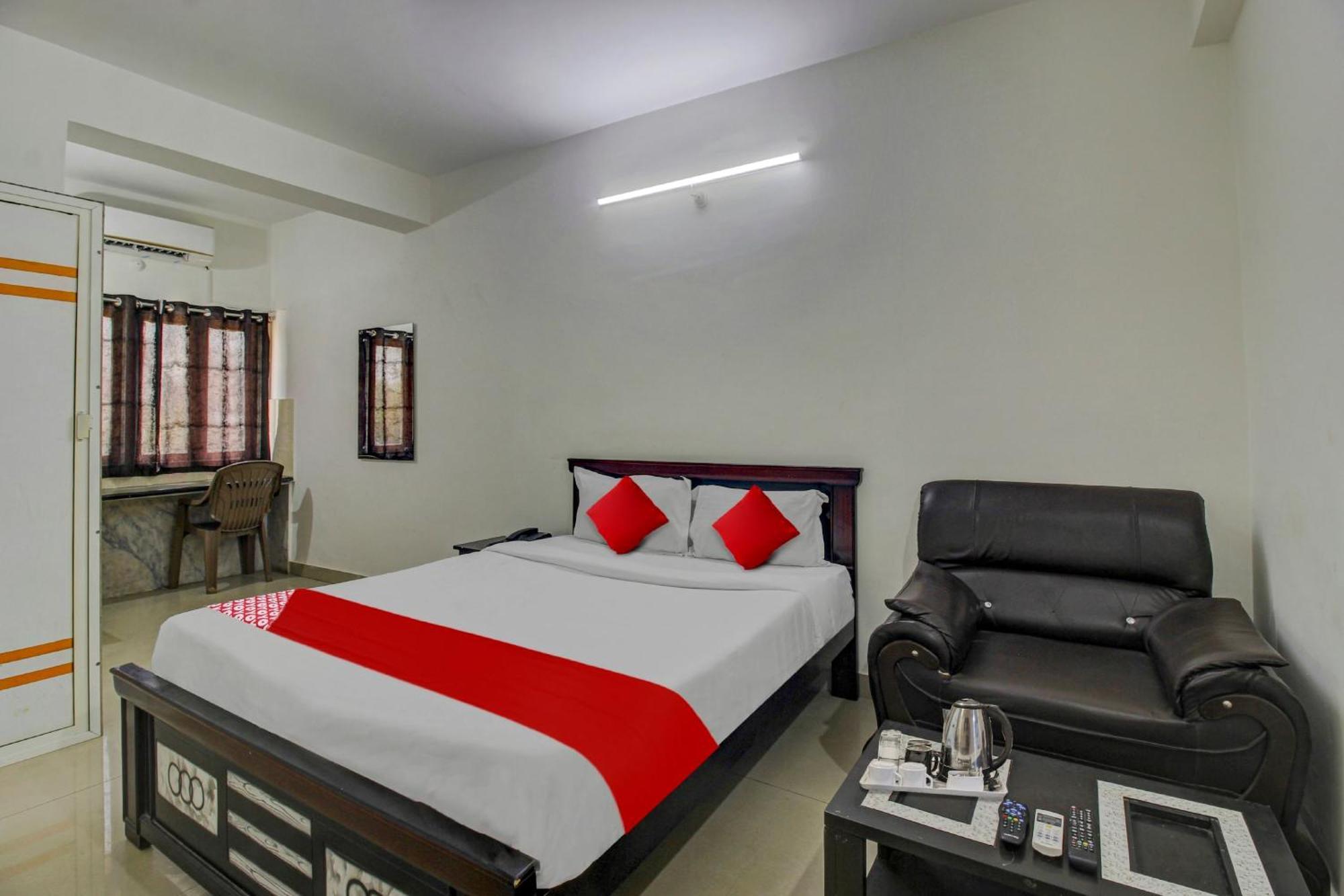 Hotel O Stay U Like Hotel'S Hyderabad Esterno foto