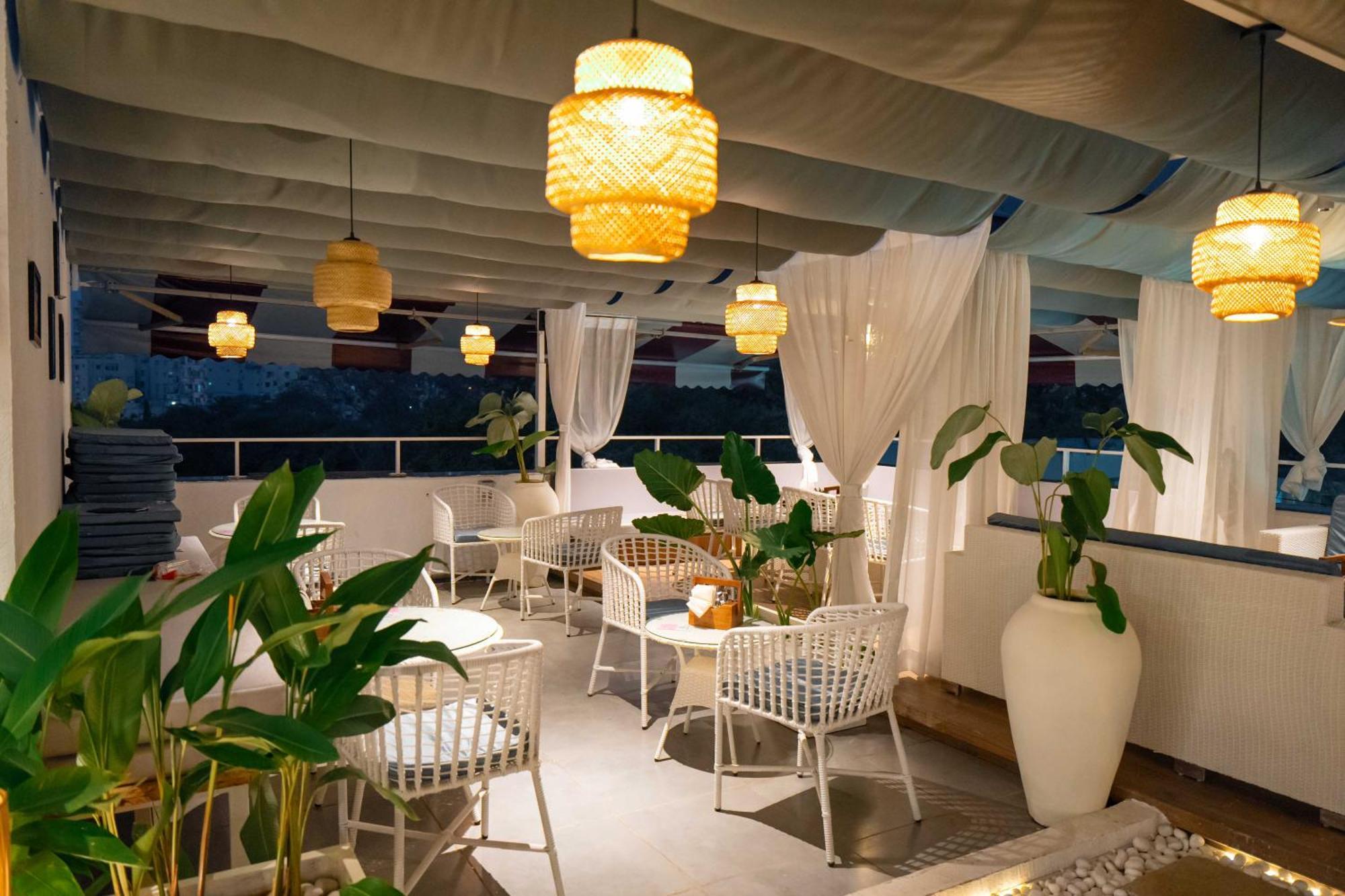 Hotel O Stay U Like Hotel'S Hyderabad Esterno foto